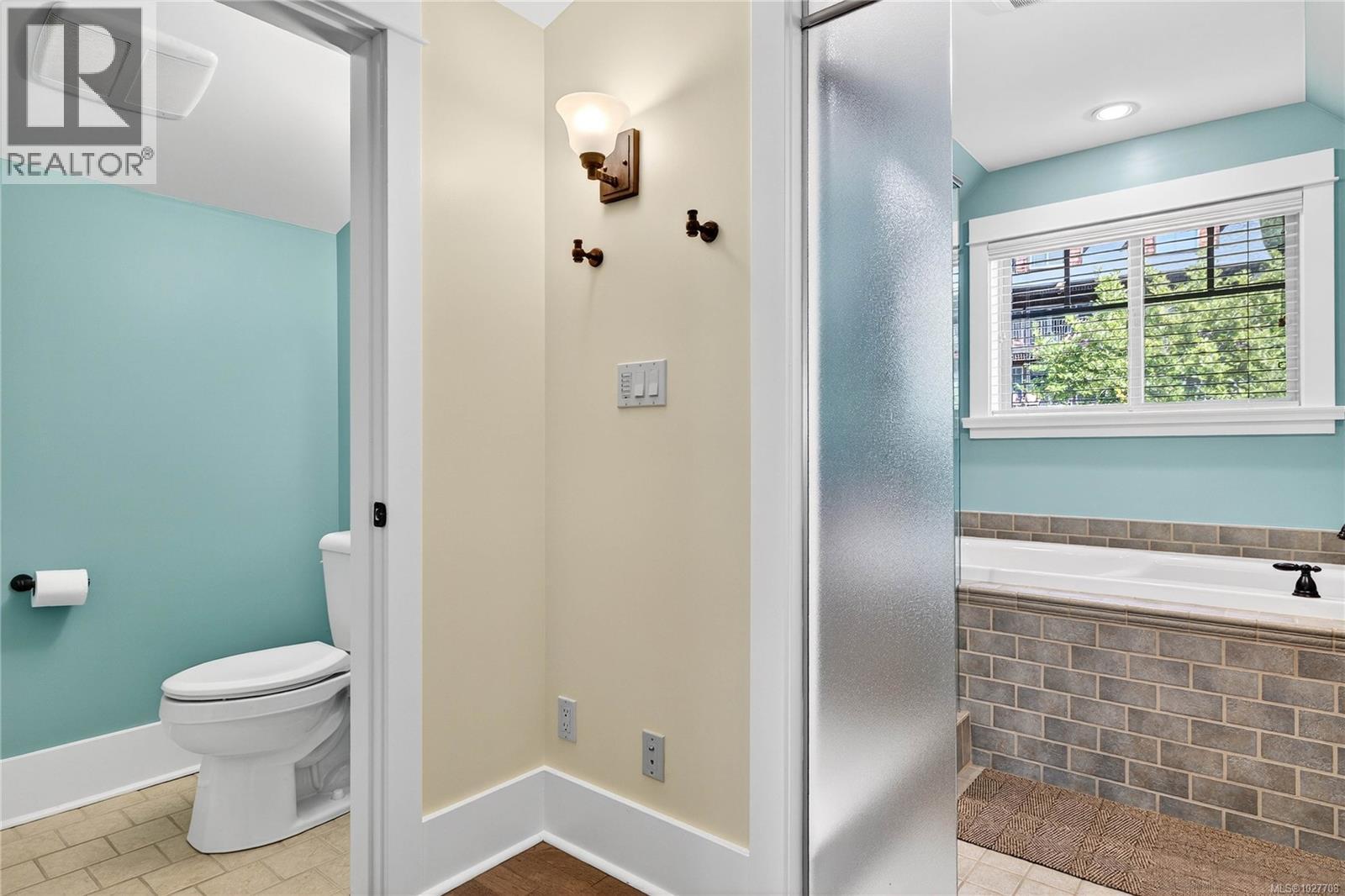 37 315 Robinson Road, Salt Spring