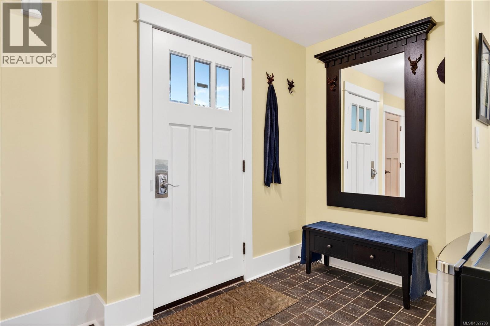 37 315 Robinson Road, Salt Spring