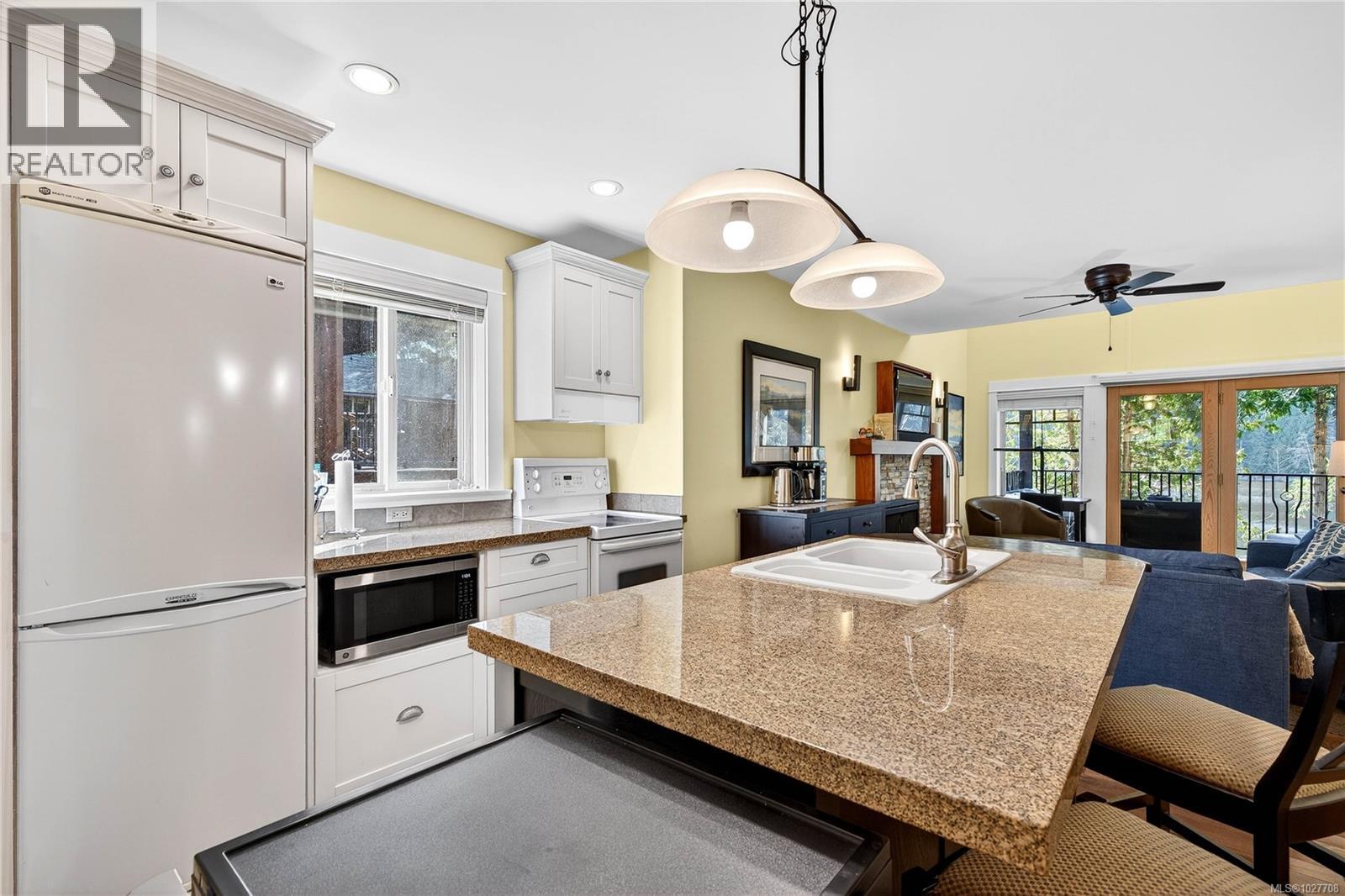 37 315 Robinson Road, Salt Spring