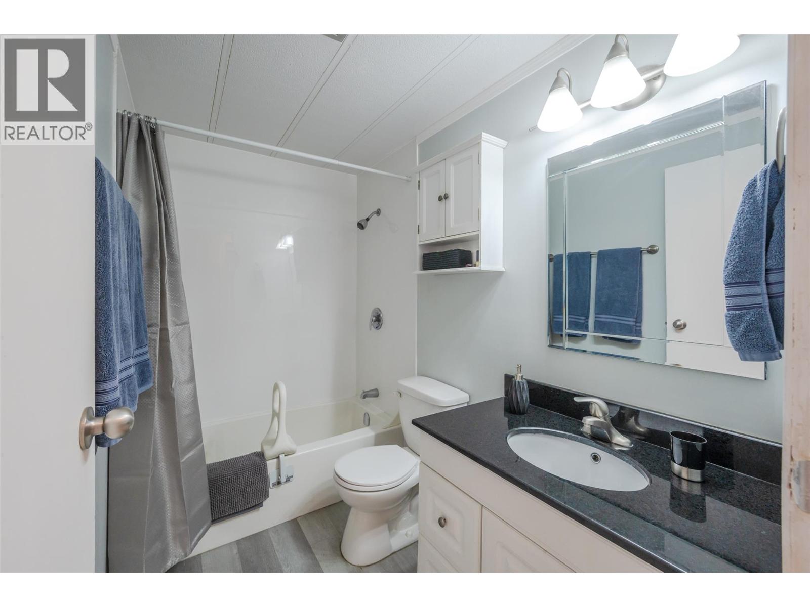 8487 97 Highway Unit# 18, Oliver