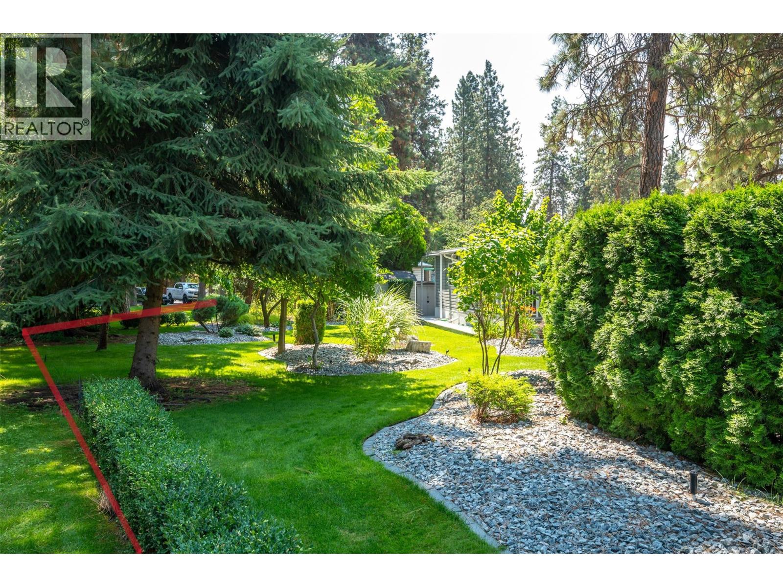 8487 97 Highway Unit# 18, Oliver