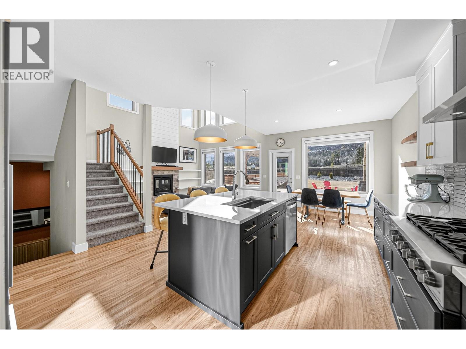 2403 Osprey Court, Sparwood