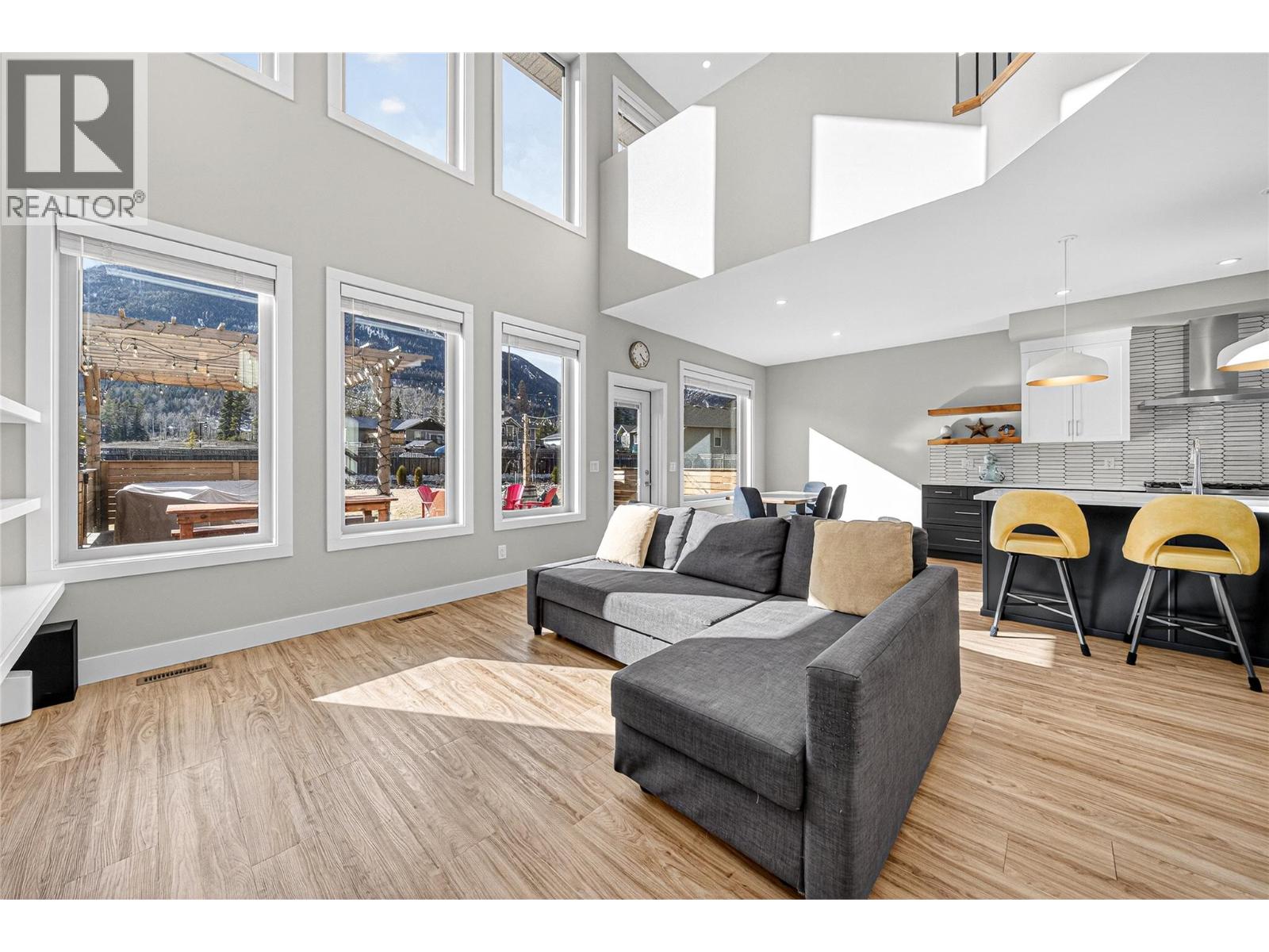 2403 Osprey Court, Sparwood