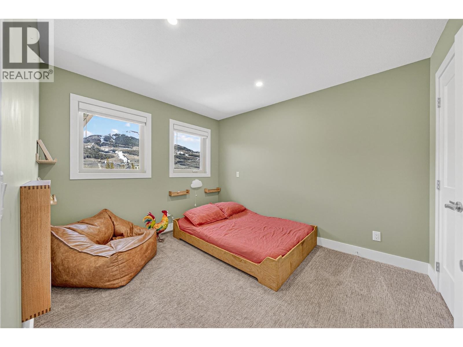 2403 Osprey Court, Sparwood