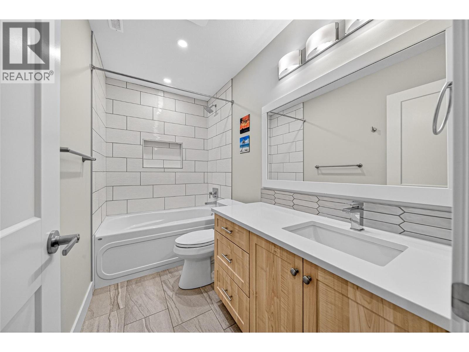 2403 Osprey Court, Sparwood