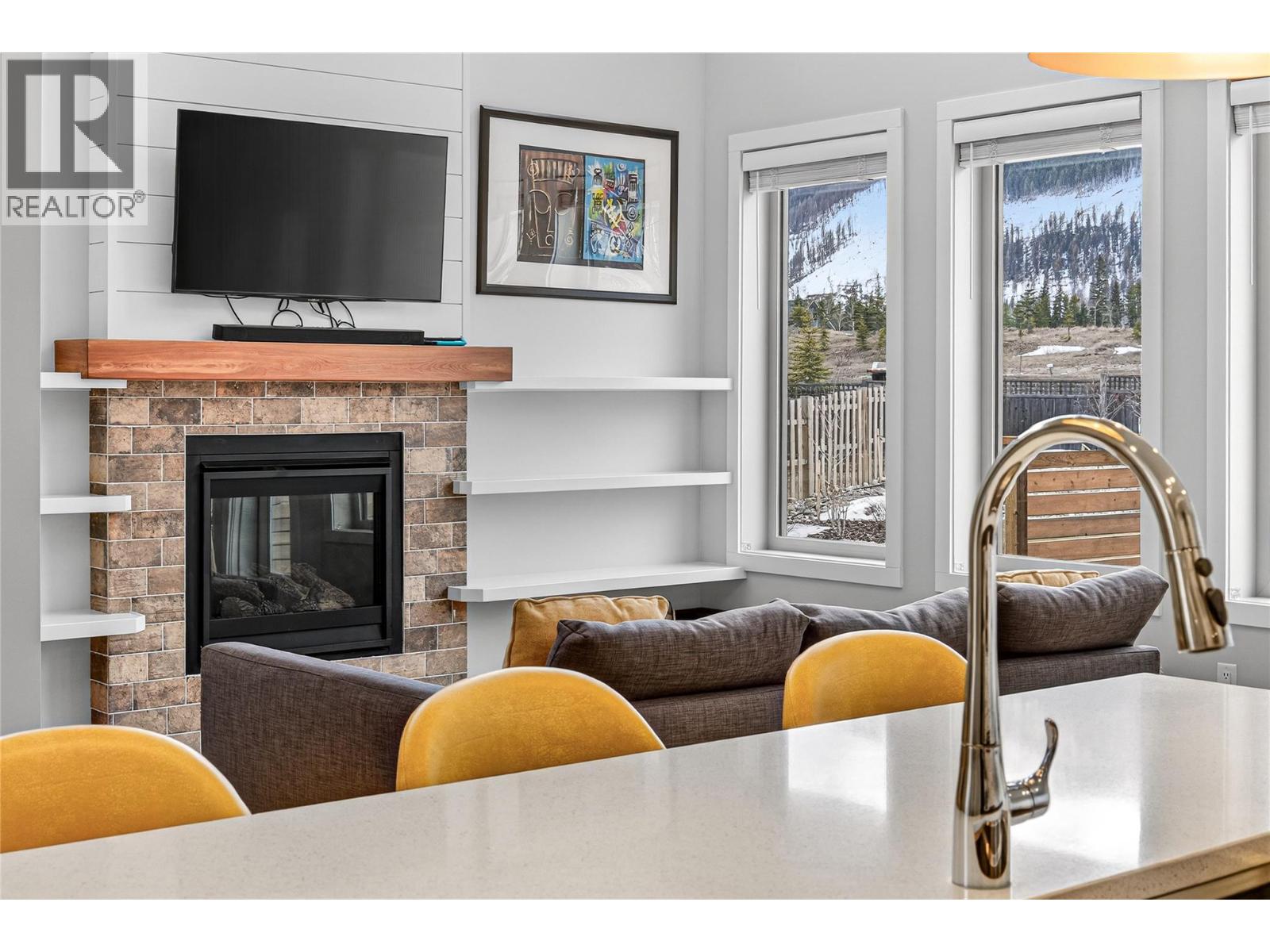 2403 Osprey Court, Sparwood