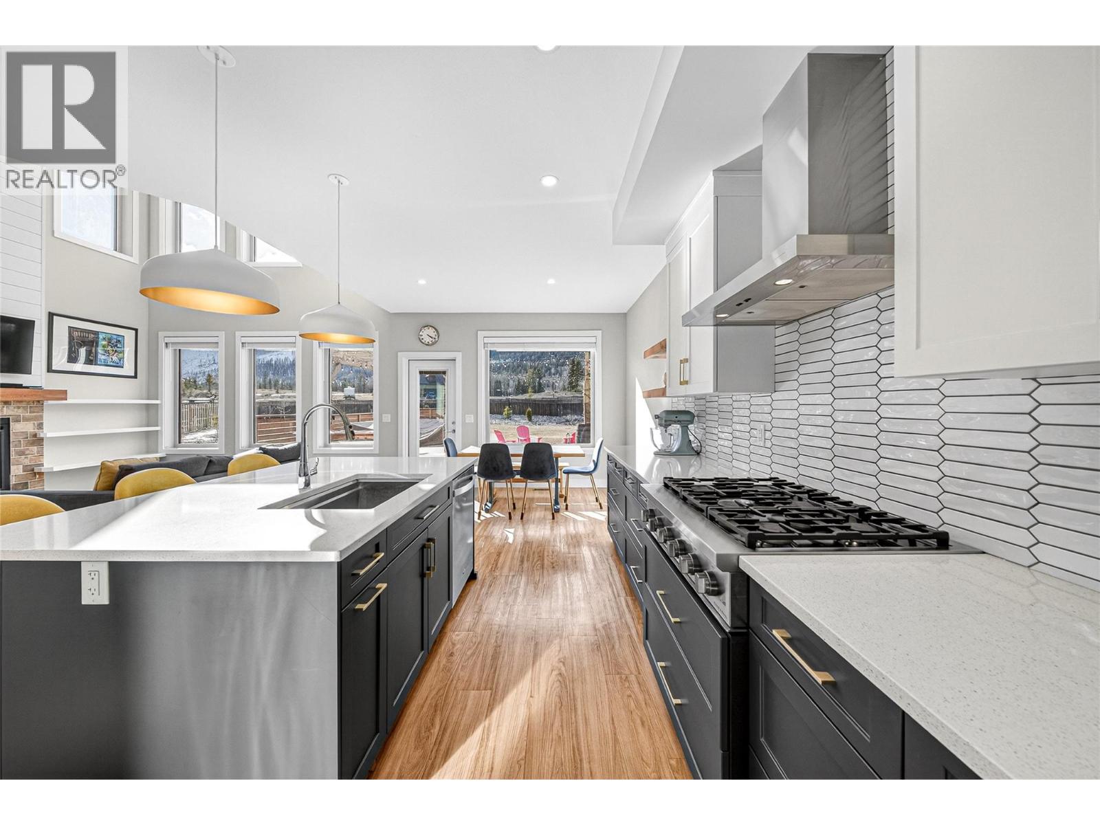 2403 Osprey Court, Sparwood