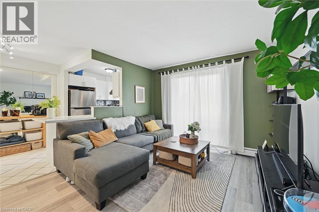 #43 2373 KING STREET E - 20
