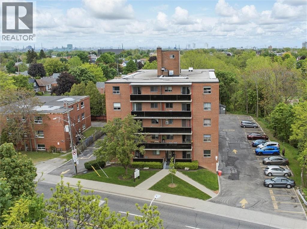 #43 2373 KING STREET E - 31