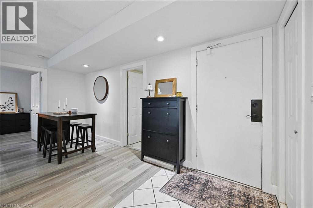 #43 2373 KING STREET E - 5
