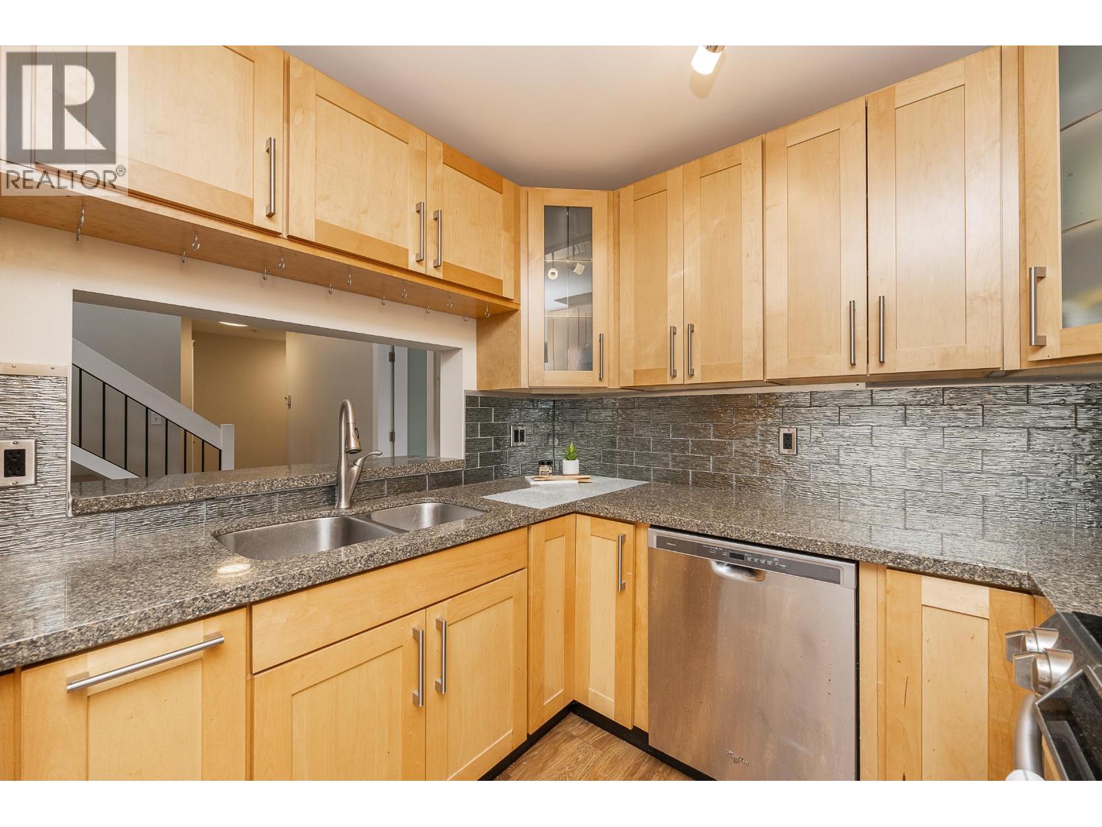 406 2285 PITT RIVER ROAD, Port Coquitlam