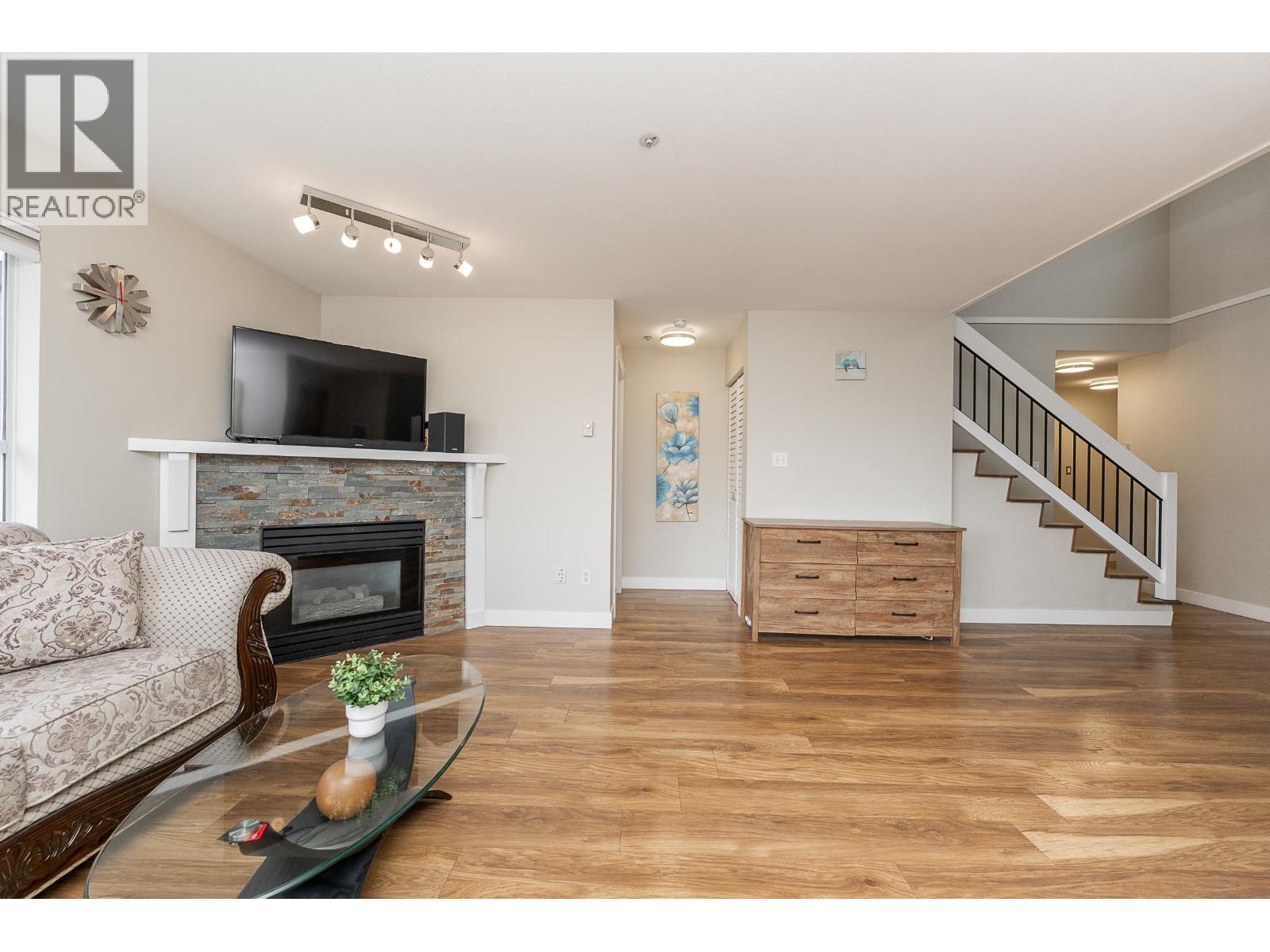 406 2285 PITT RIVER ROAD, Port Coquitlam