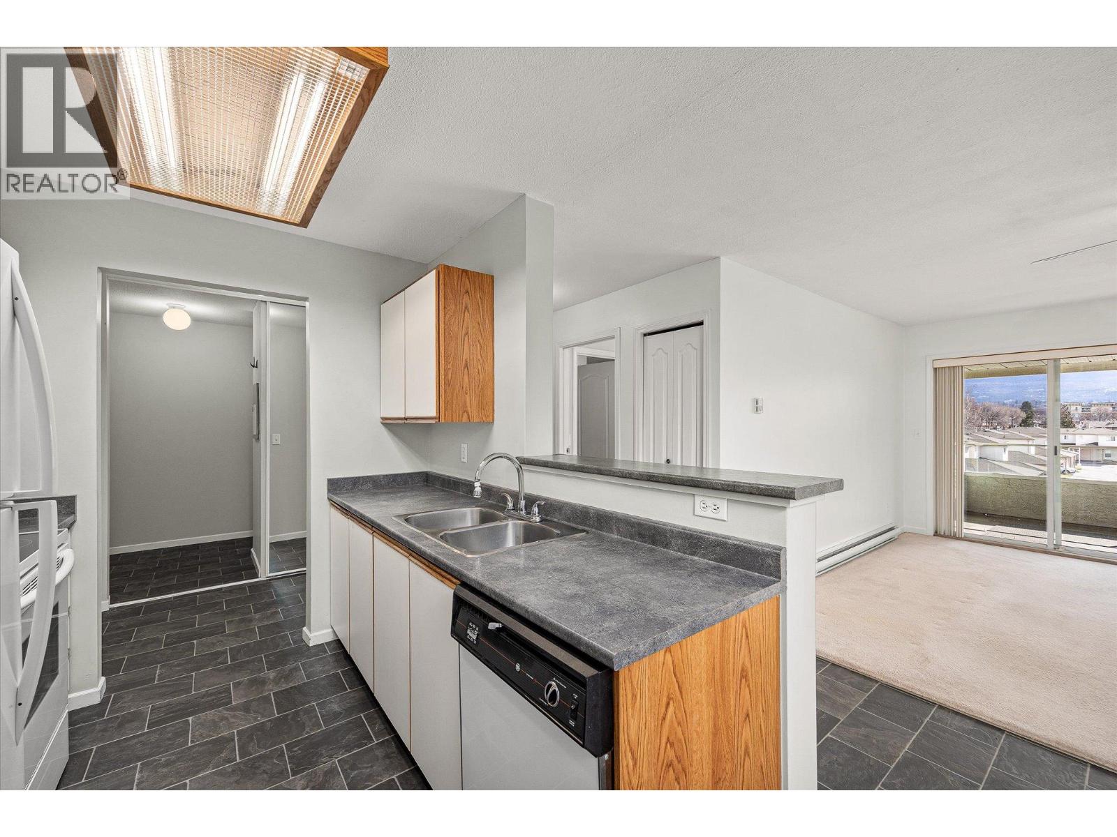 406 780 Houghton Road, Kelowna