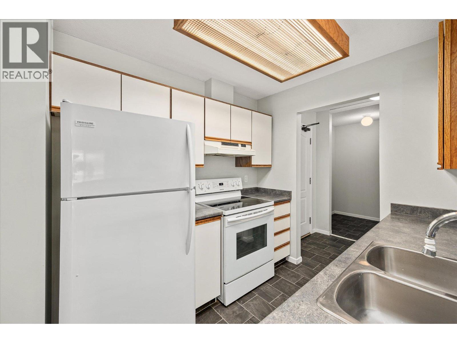 406 780 Houghton Road, Kelowna