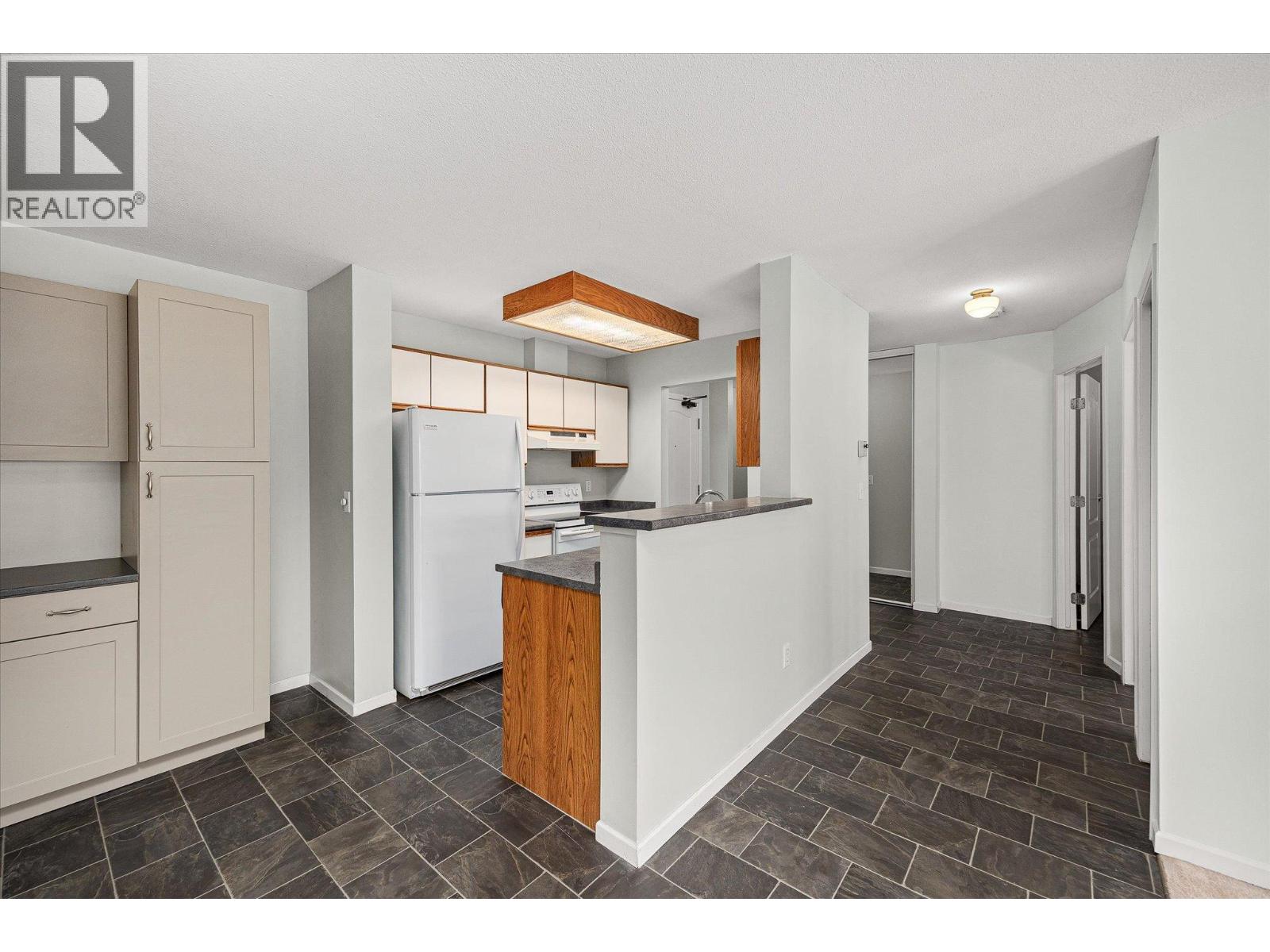 406 780 Houghton Road, Kelowna