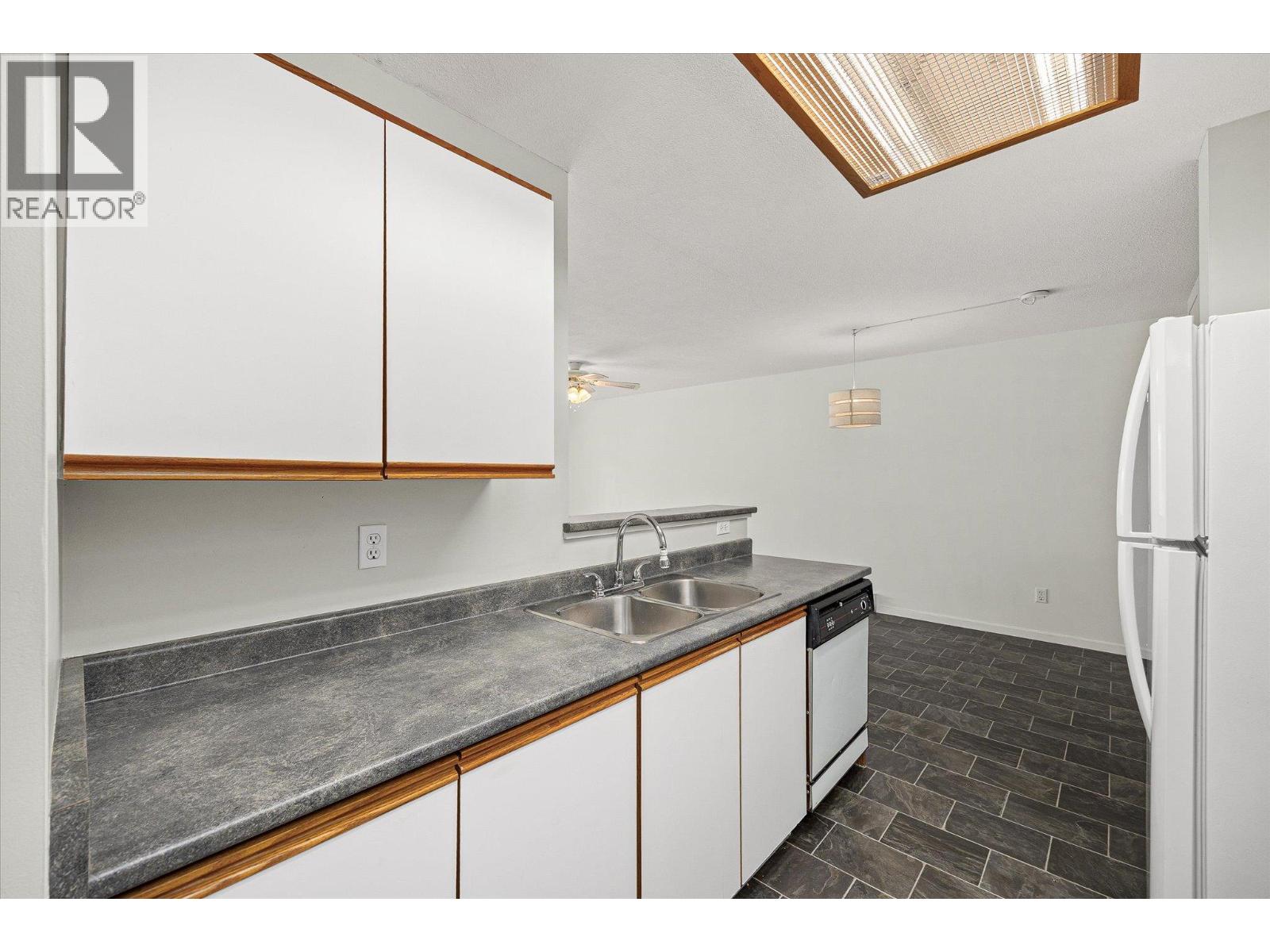 406 780 Houghton Road, Kelowna