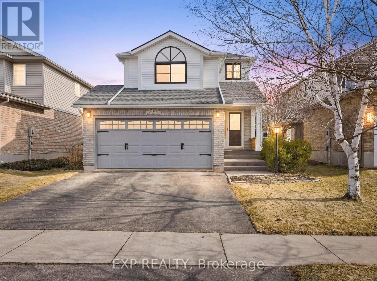 733 BREAKWATER CRESCENT