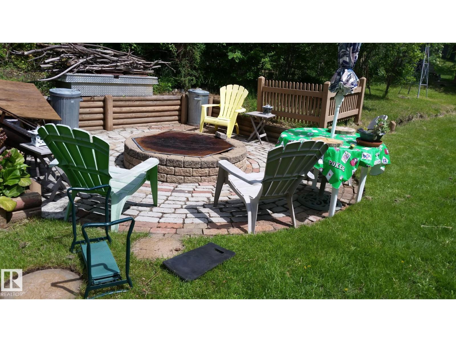 #128 4521 LAKESHORE RD - 35