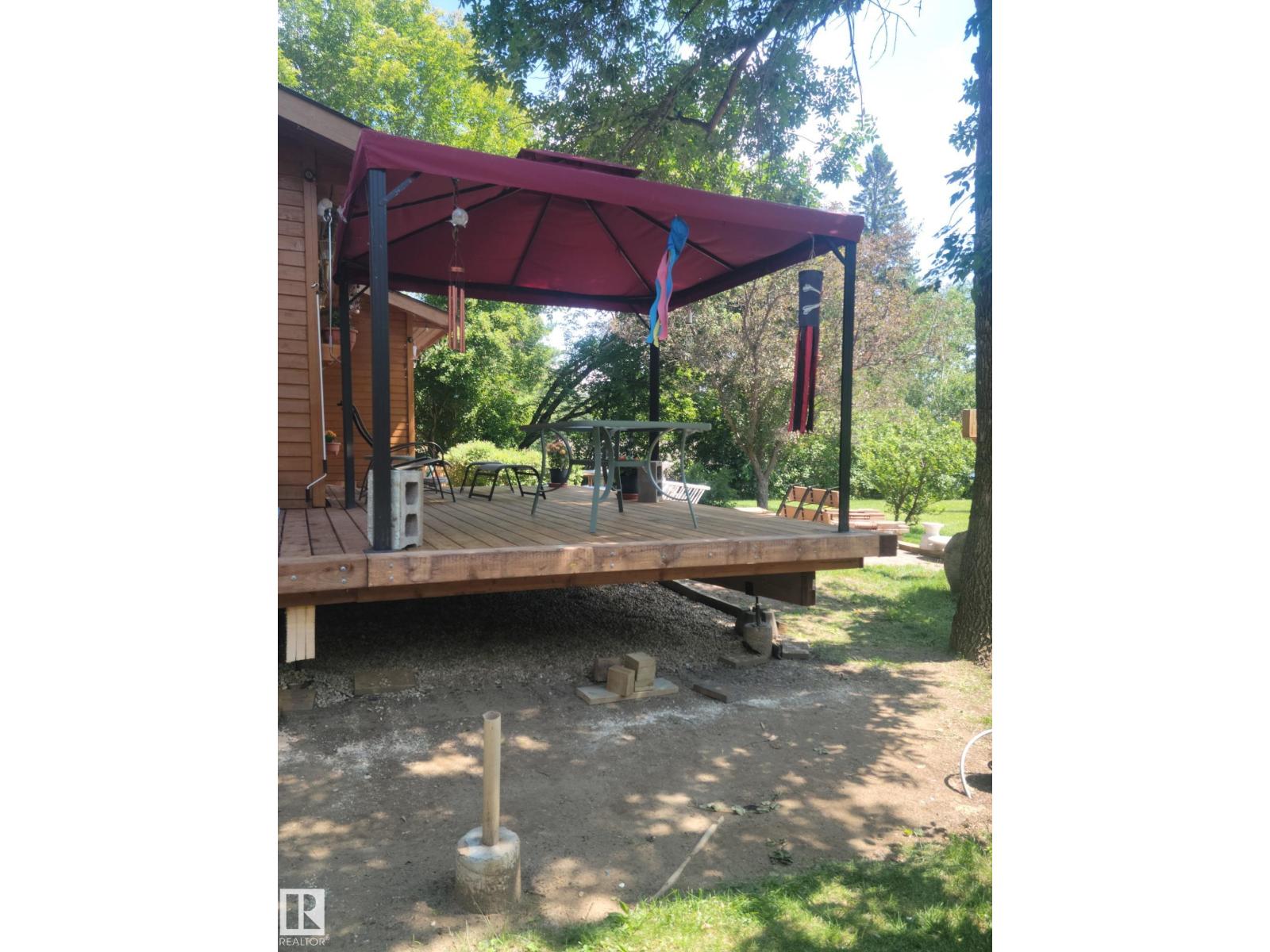#128 4521 LAKESHORE RD - 42
