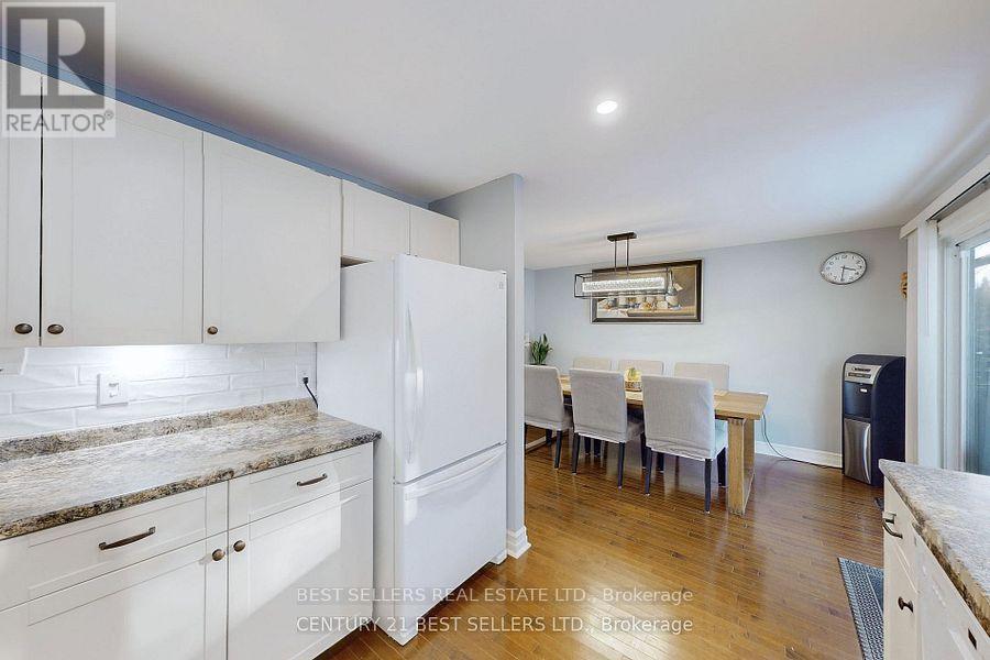26 TECUMSETH PINES DRIVE - 11