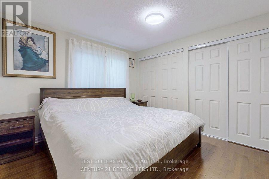 26 TECUMSETH PINES DRIVE - 13