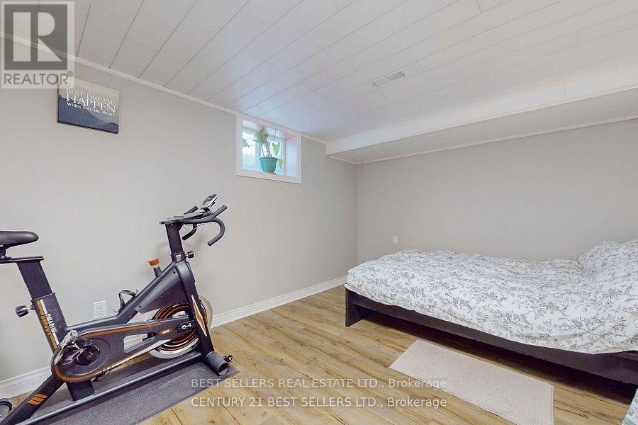 26 TECUMSETH PINES DRIVE - 18