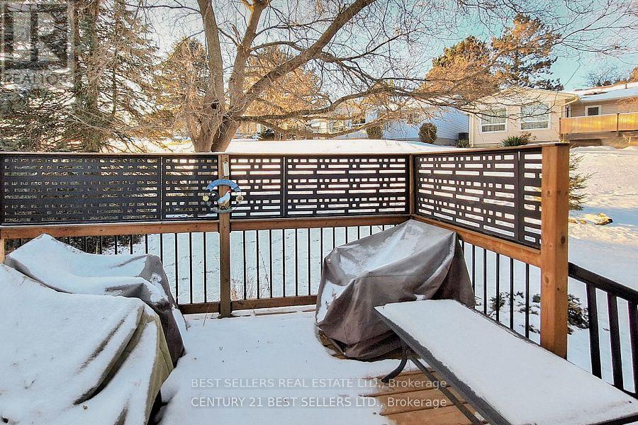 26 TECUMSETH PINES DRIVE - 25