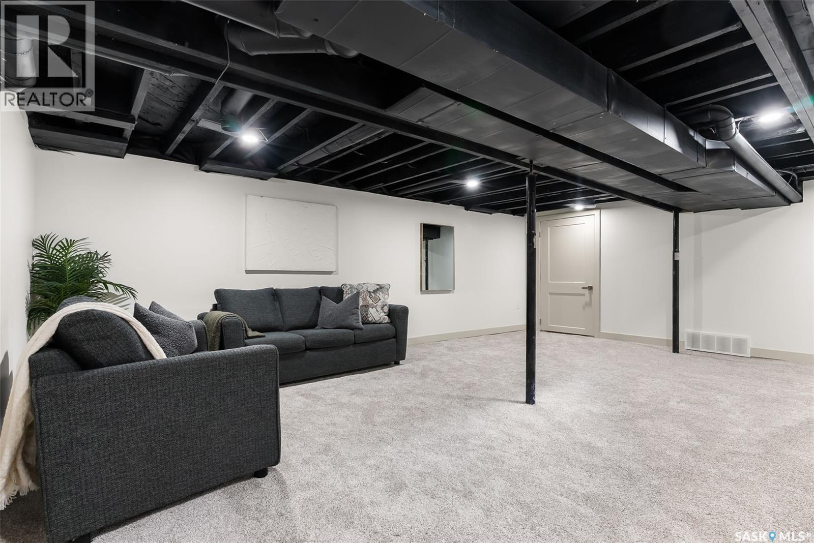 2257 Rae STREET - 36