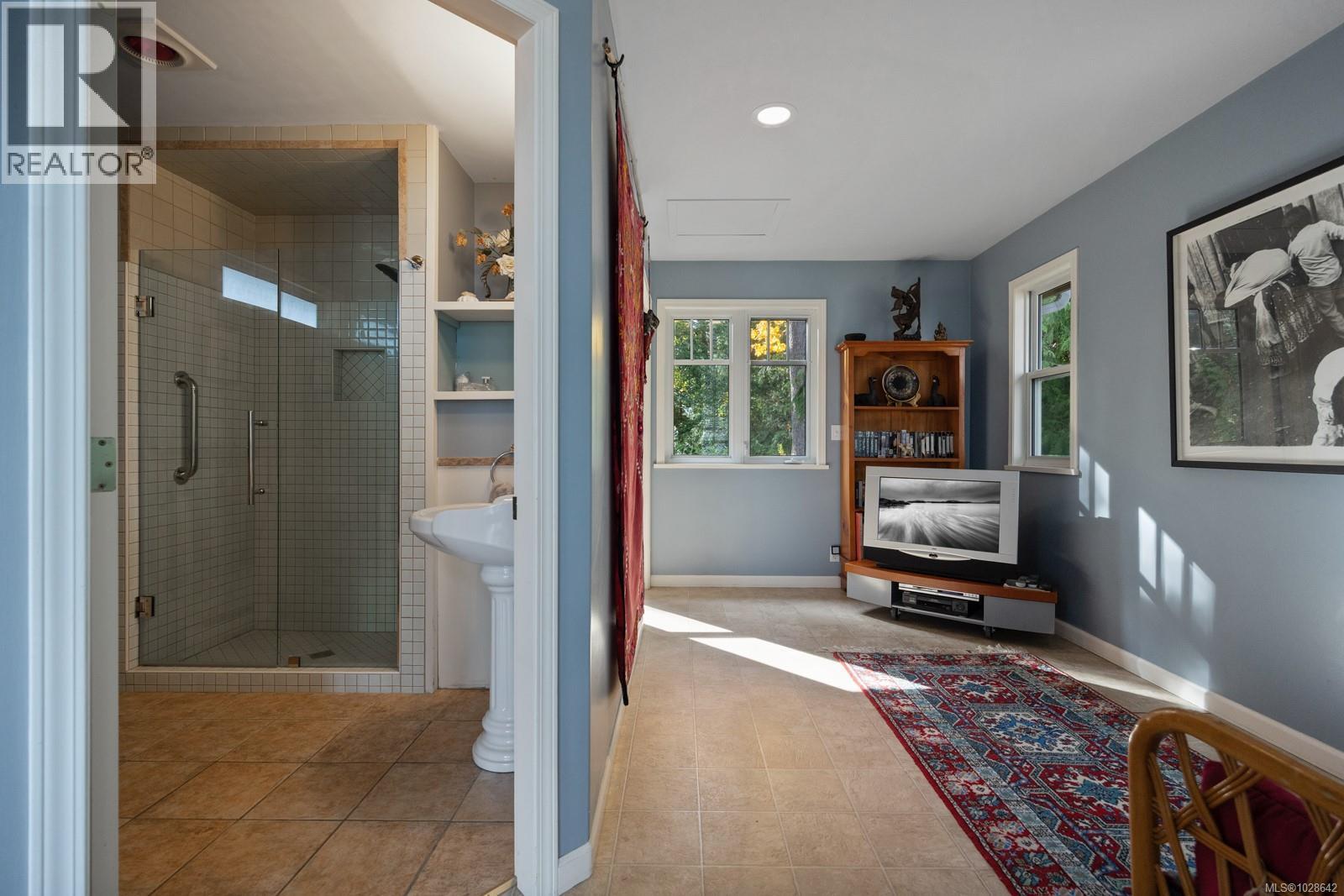 3495 Harwood Rd, Hornby Island