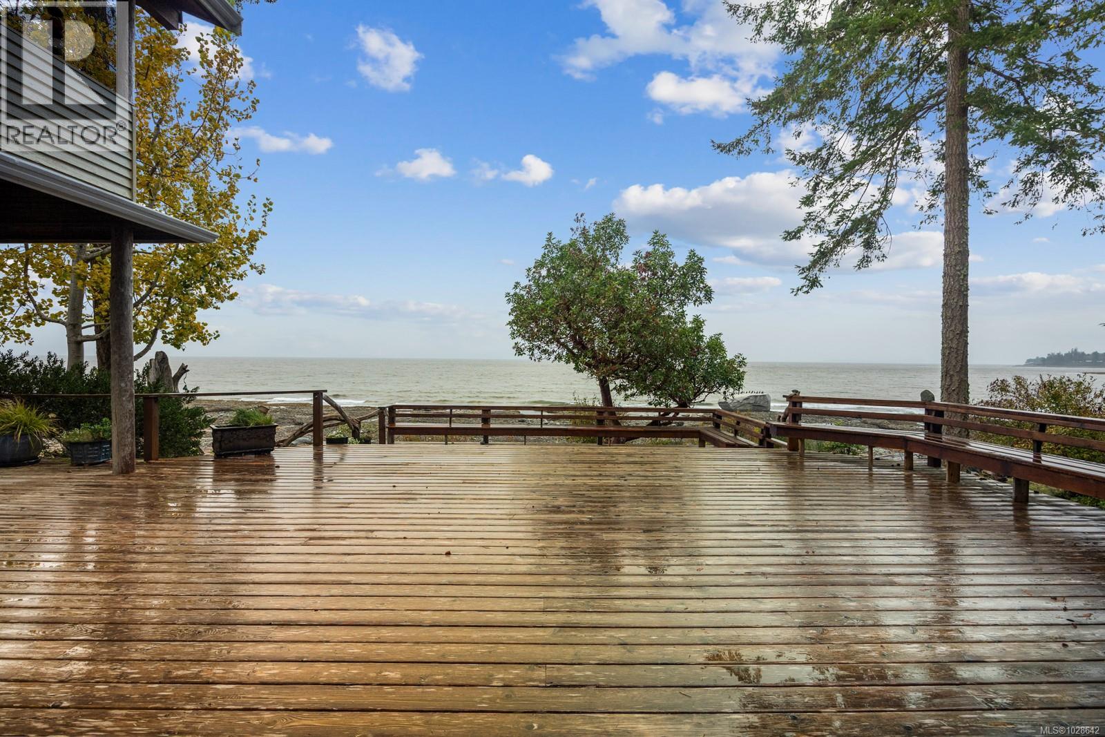 3495 Harwood Rd, Hornby Island