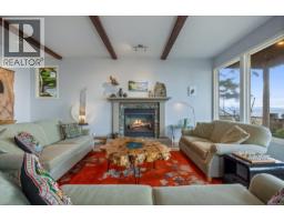 Ensuite - 3495 Harwood Rd, Hornby Island, BC V0R1Z0 Photo 12