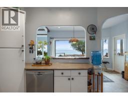3495 Harwood Rd, Hornby Island, BC V0R1Z0 Photo 17
