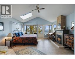 3495 Harwood Rd, Hornby Island, BC V0R1Z0 Photo 22