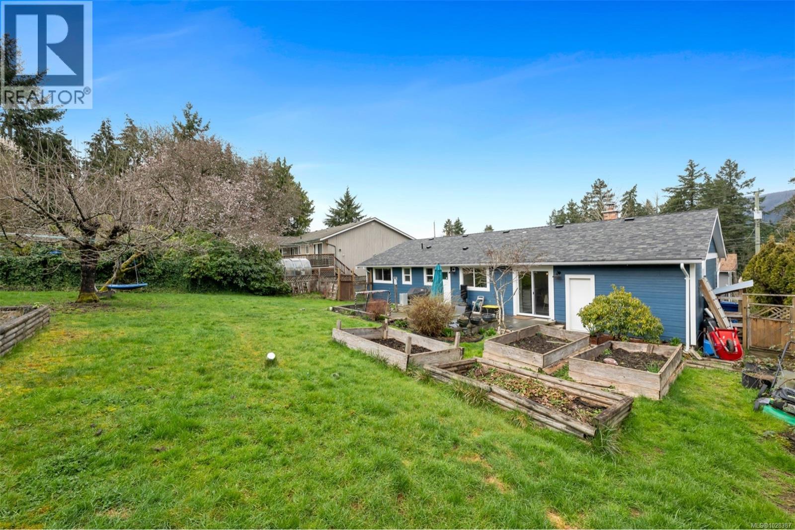 1670 AUSTIN PL - Image 2