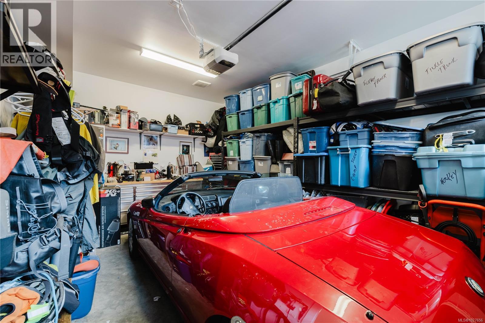 5869 Deuchars Dr, Duncan