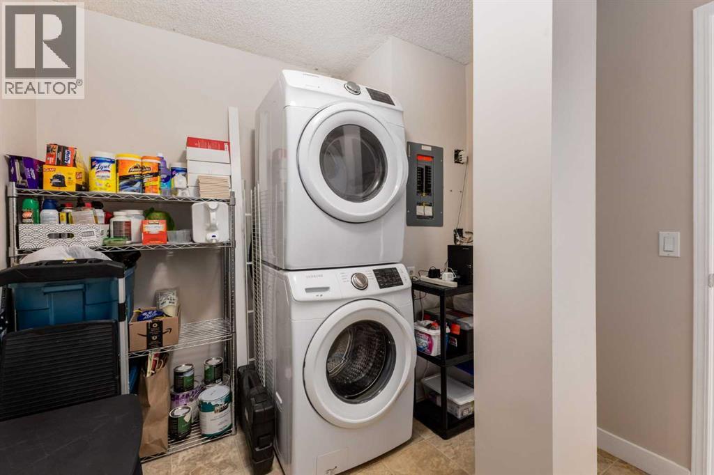 Single Family House for Sale in    Street SW Killarney/Glengarry Calgary 