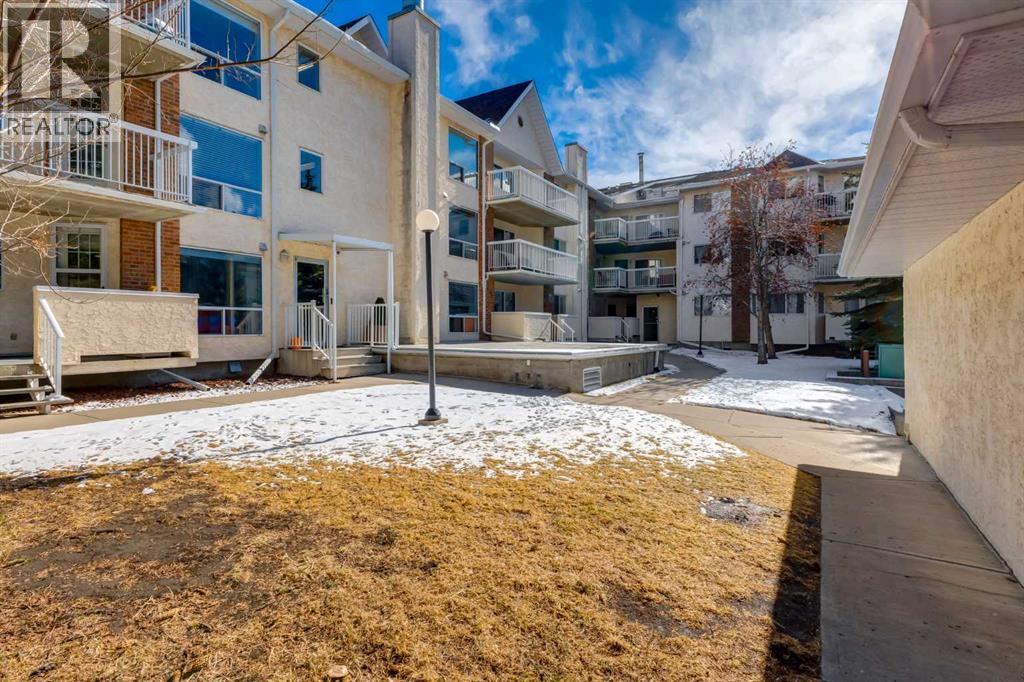 Single Family House for Sale in    Street SW Killarney/Glengarry Calgary 