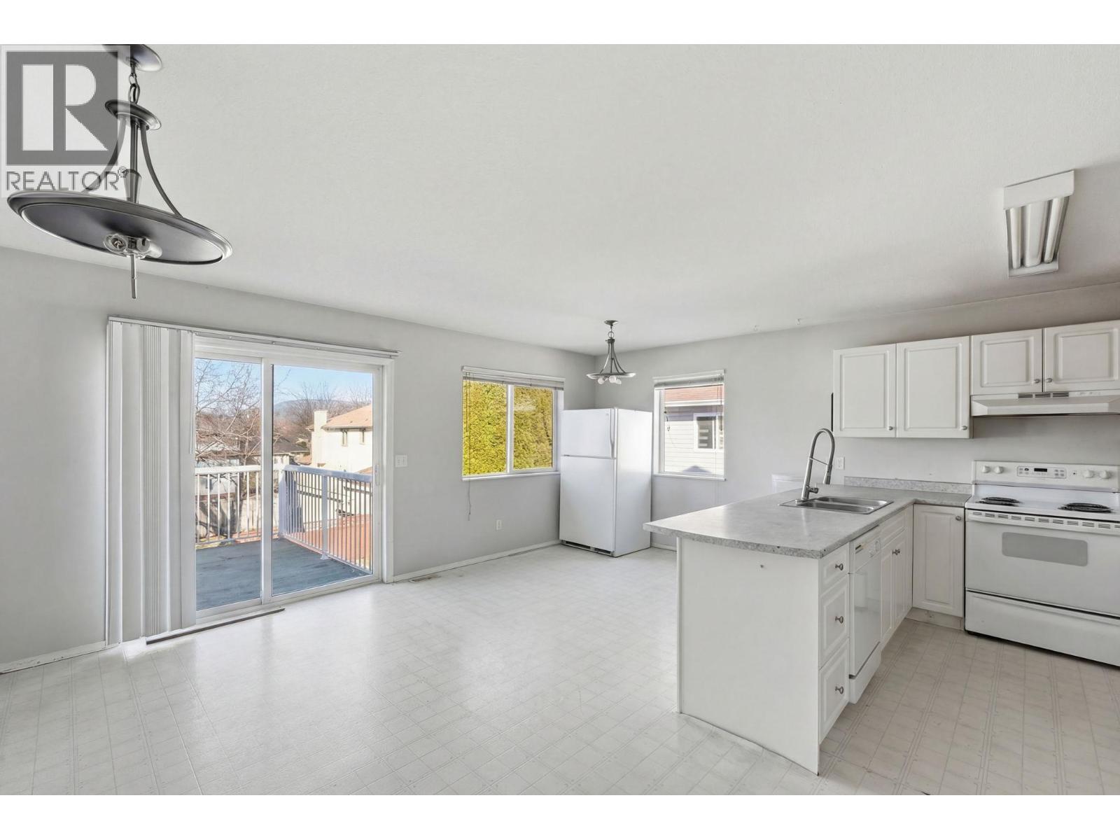  McLennan Crescent, Kelowna