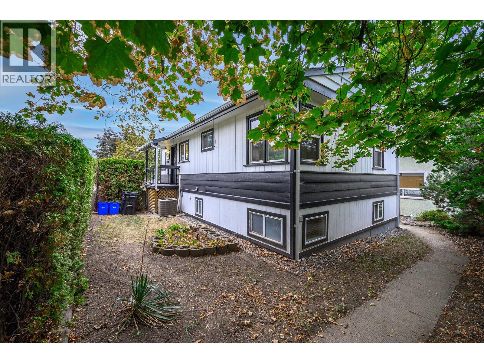 A2 3411 17 Avenue, Vernon