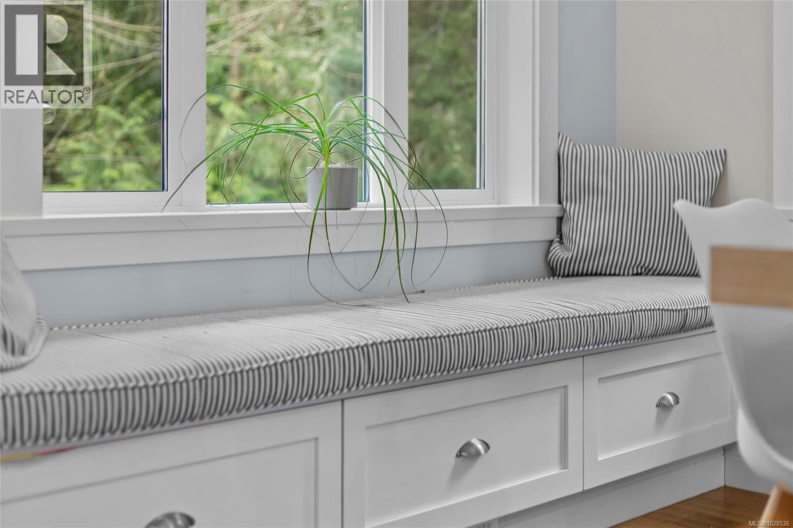 2486 GLENDOIK WAY - 13