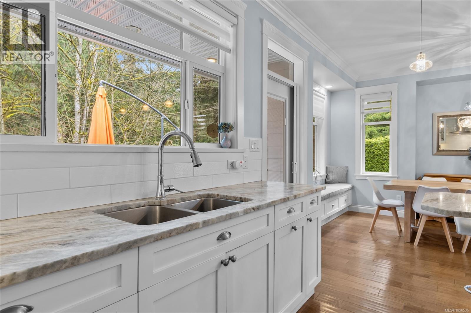 2486 GLENDOIK WAY - 18