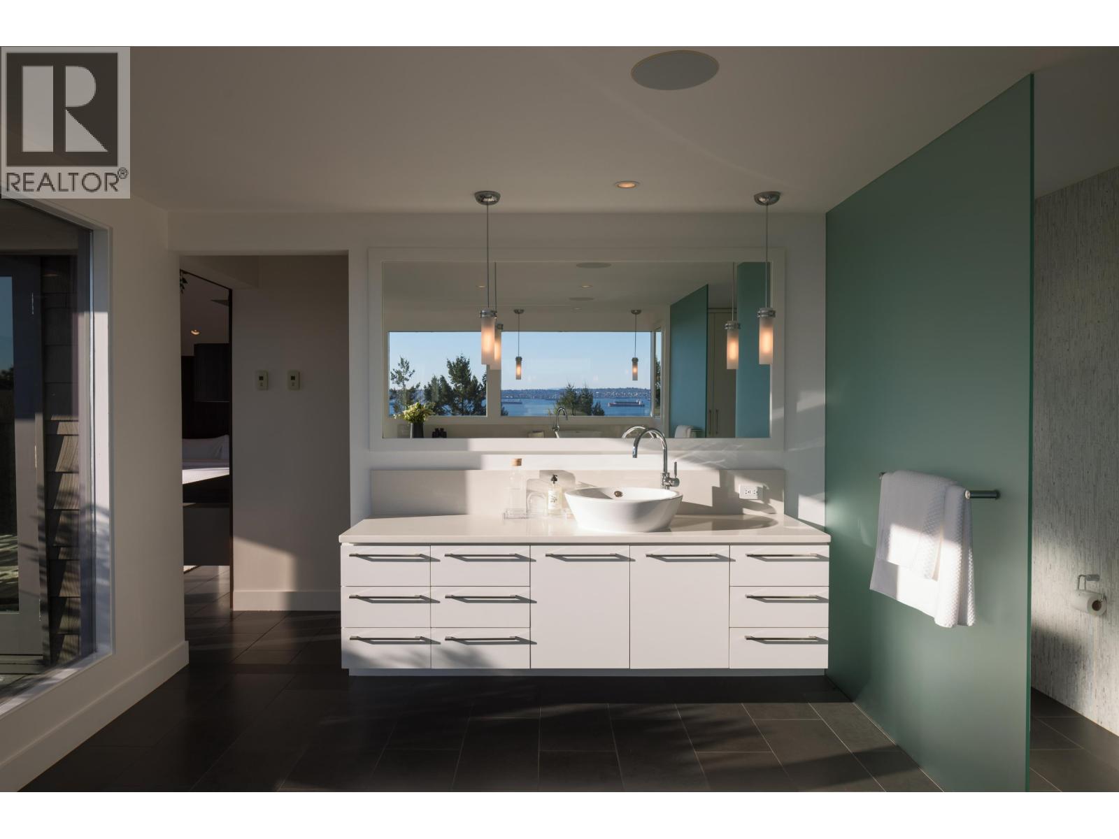 3460 ROCKVIEW PLACE, West Vancouver