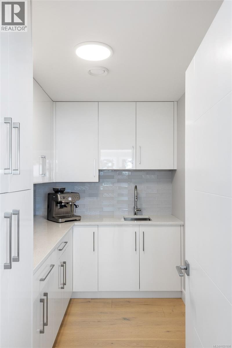 2355 Tryon Rd - 16