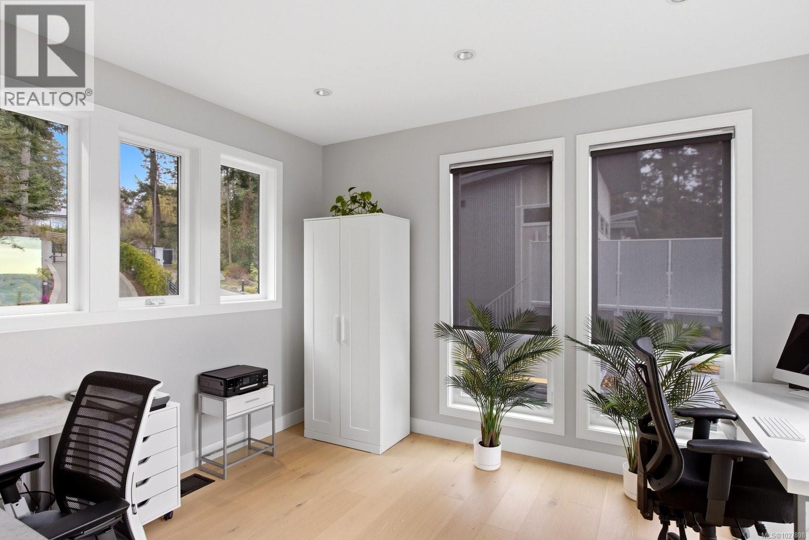 2355 Tryon Rd - 34
