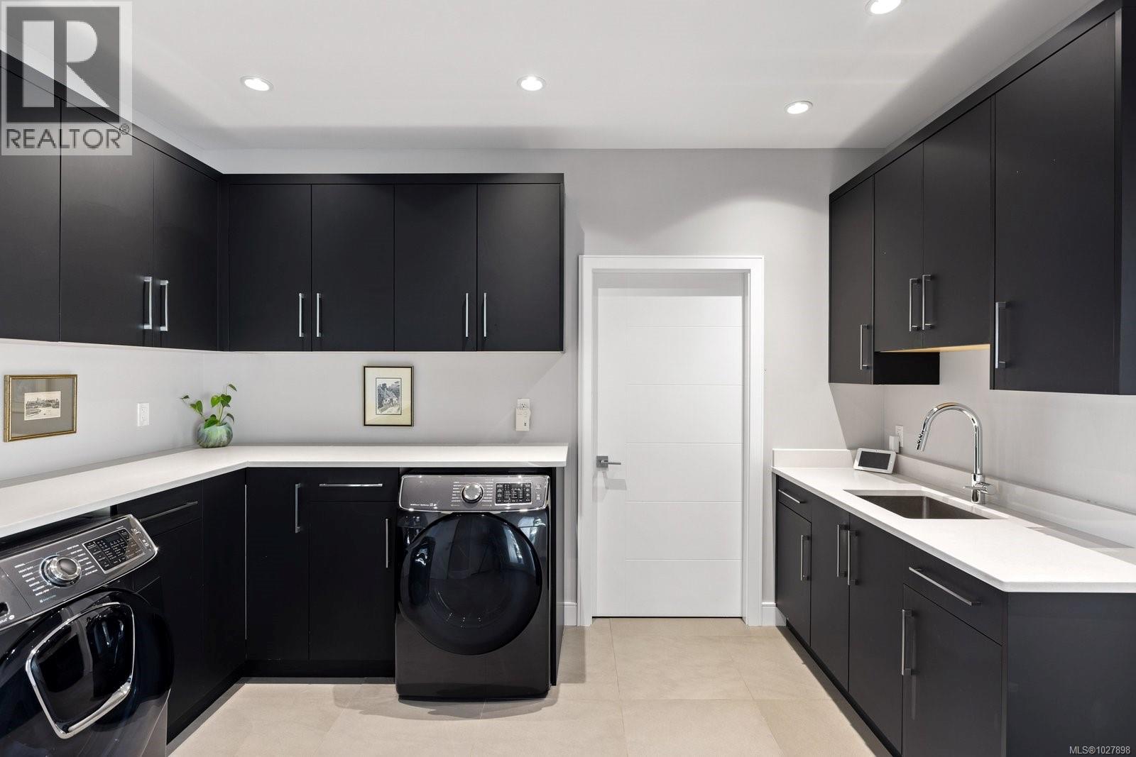 2355 Tryon Rd - 22