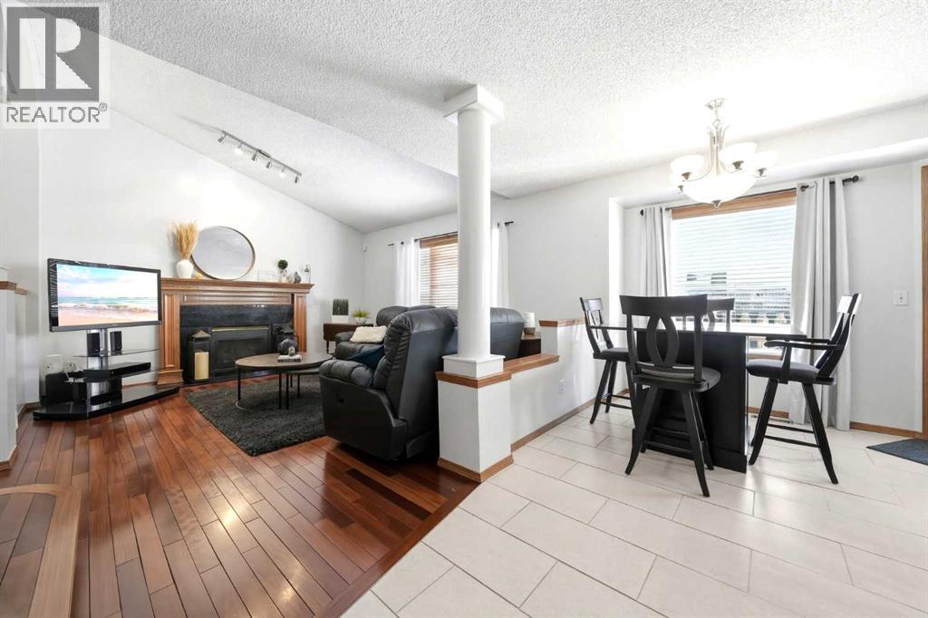 Single Family House for Sale in  Coral Keys Drive NE Coral Springs Calgary 