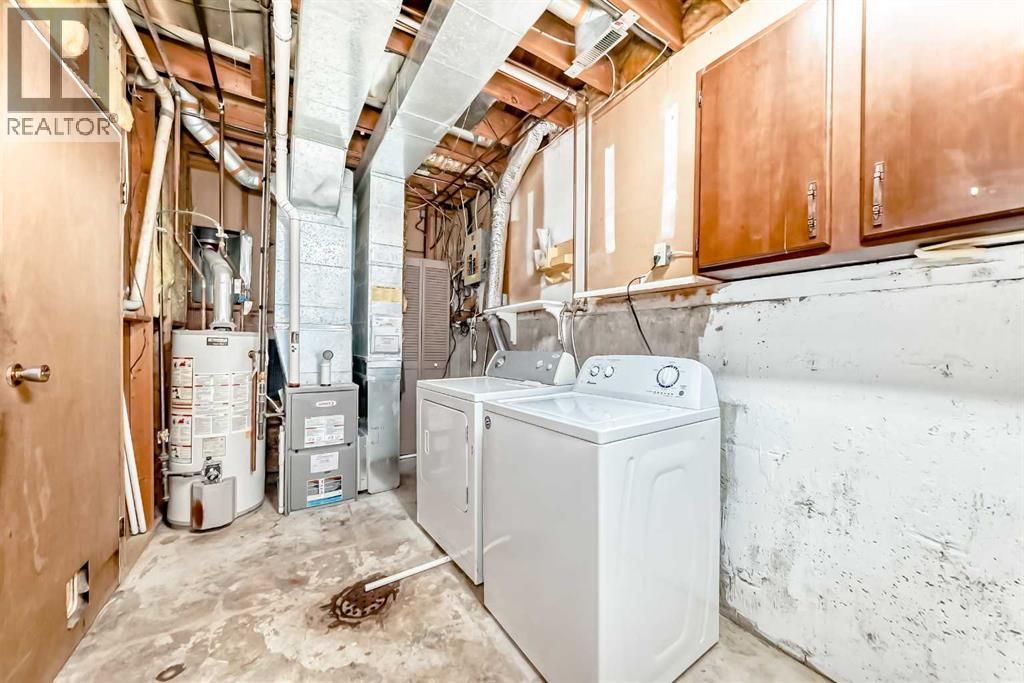 Single Family House 3 Level for Sale in  Midridge Drive SE Midnapore Calgary 