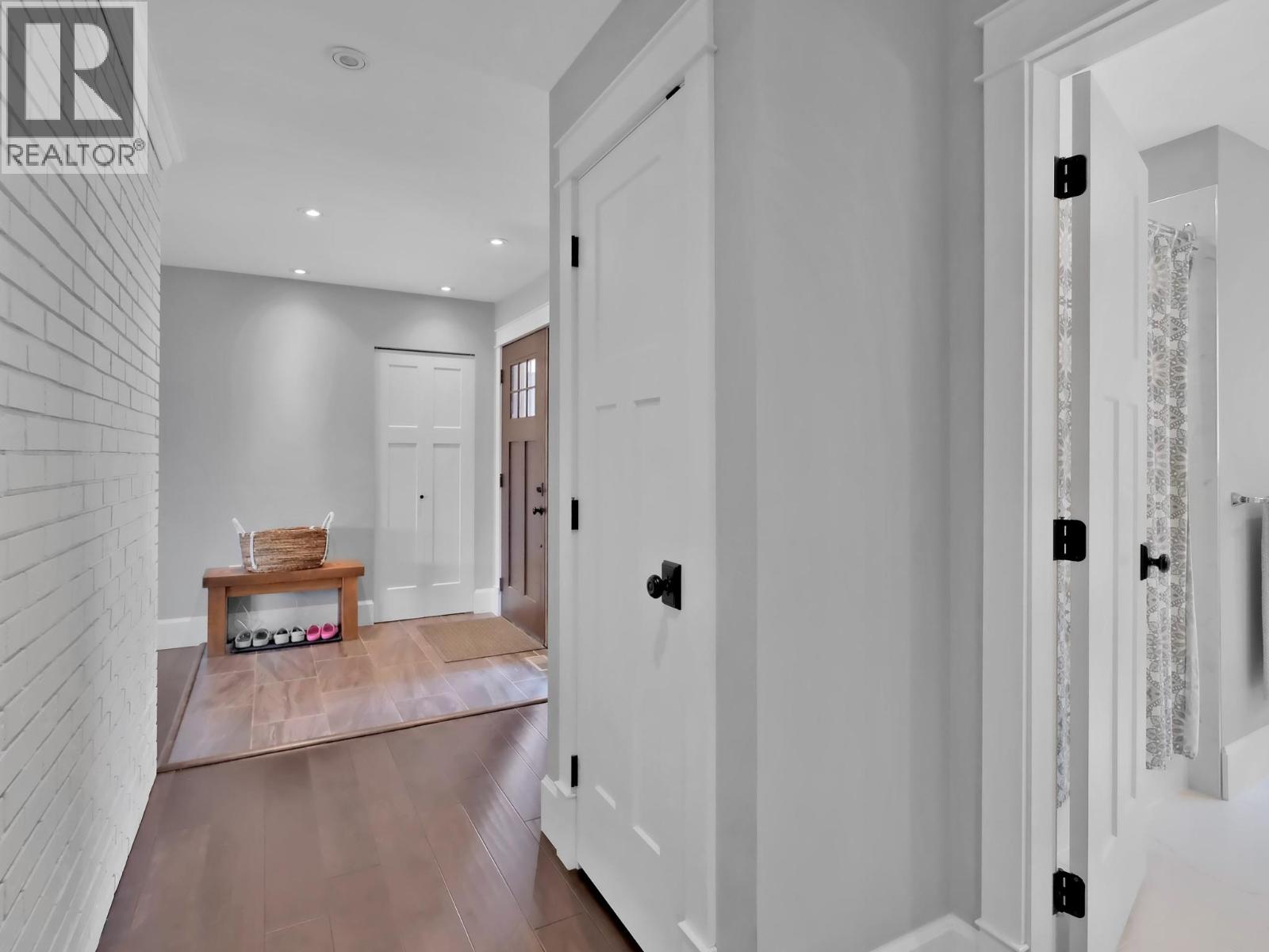  552 PINEVIEW Drive, Kaleden