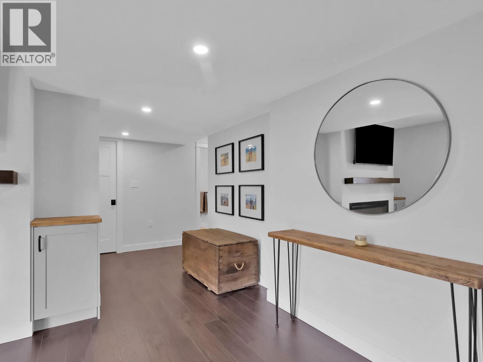  552 PINEVIEW Drive, Kaleden