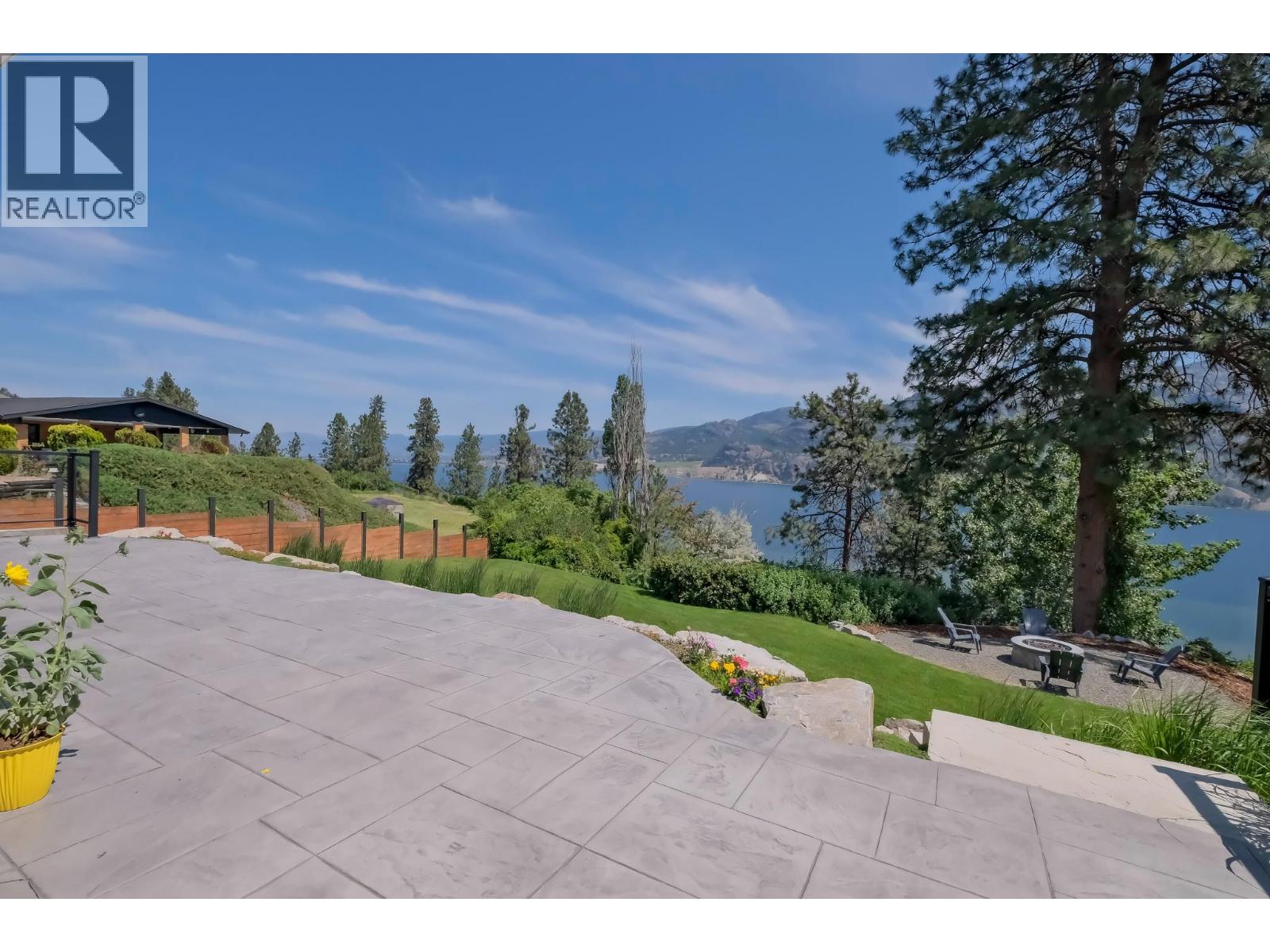  552 PINEVIEW Drive, Kaleden